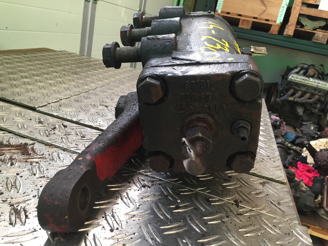 Gebrauchtes Lenkgetriebe MAN F90, 14.232, Artikel - Nr.: 81.9999 - 9999 - Рулевой механизм для Грузовиков: фото 2 Gebrauchtes Lenkgetriebe MAN F90, 14.232, Artikel - Nr.: 81.9999 - 9999 - Рулевой механизм для Грузовиков: фото 2