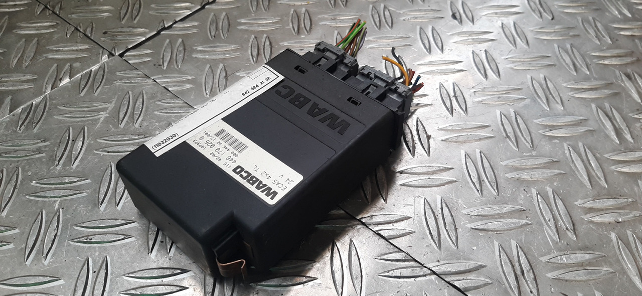 Gebrauchtes MB WABCO Steuergerät ECAS, Artikel - Nr. : A 446 170 026 0 - Блок управления для Грузовиков: фото 4 Gebrauchtes MB WABCO Steuergerät ECAS, Artikel - Nr. : A 446 170 026 0 - Блок управления для Грузовиков: фото 4