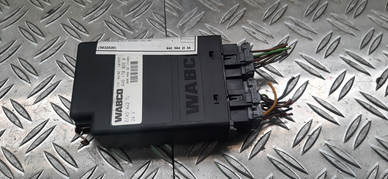 Gebrauchtes MB WABCO Steuergerät ECAS, Artikel - Nr. : A 446 170 026 0 - Блок управления для Грузовиков: фото 1 Gebrauchtes MB WABCO Steuergerät ECAS, Artikel - Nr. : A 446 170 026 0 - Блок управления для Грузовиков: фото 1