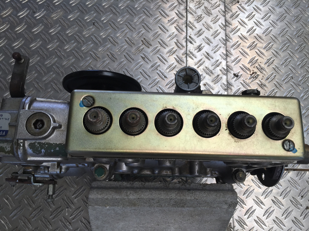 Neuwertige Einspritzpumpe D 70 B Radlader VOLVO, Artikel - Nr. : 0 401 876 187 - Топливный насос для Грузовиков: фото 2 Neuwertige Einspritzpumpe D 70 B Radlader VOLVO, Artikel - Nr. : 0 401 876 187 - Топливный насос для Грузовиков: фото 2