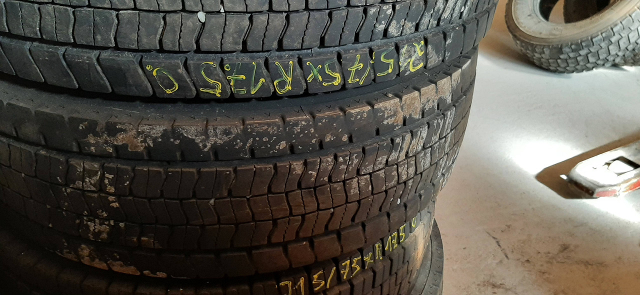 Neuwertige GoodYear Reifen ohne Felgen, 215 / 75 R17,5 Artikel - Nr. : 81.99999 - 9999 - Шина для Грузовиков: фото 3 Neuwertige GoodYear Reifen ohne Felgen, 215 / 75 R17,5 Artikel - Nr. : 81.99999 - 9999 - Шина для Грузовиков: фото 3