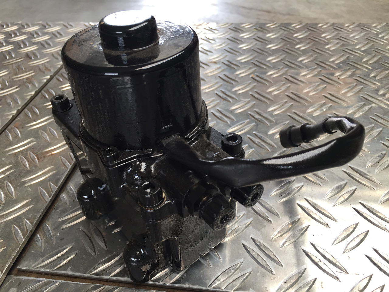 Neuwertige MAN TGA, TGS, TGX Hydraulikpumpe , Artikel - Nr. : 81.41723 - 6122 - Гидравлический насос для Грузовиков: фото 4 Neuwertige MAN TGA, TGS, TGX Hydraulikpumpe , Artikel - Nr. : 81.41723 - 6122 - Гидравлический насос для Грузовиков: фото 4