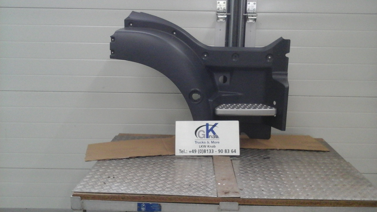Neuwertiger MAN TGM / TG3 Einstiegkotflügel kurz, komplett, rechts Artikel - Nr.: 81.61520 - 0210 - Крыло для Грузовиков: фото 2 Neuwertiger MAN TGM / TG3 Einstiegkotflügel kurz, komplett, rechts Artikel - Nr.: 81.61520 - 0210 - Крыло для Грузовиков: фото 2