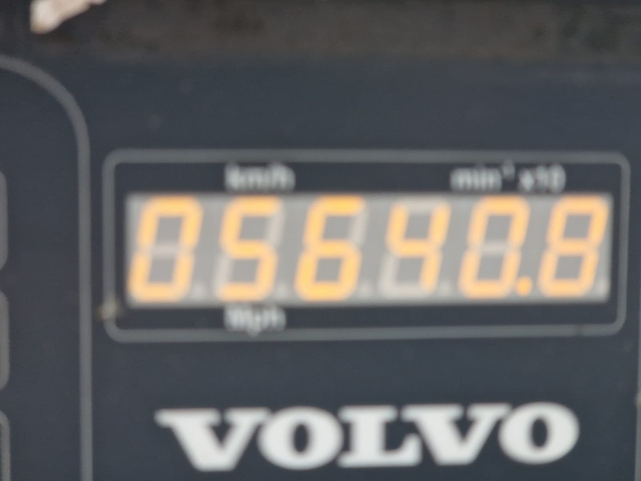 VOLVO L30B - Колёсный погрузчик: фото 3 VOLVO L30B - Колёсный погрузчик: фото 3