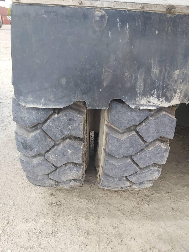 SMV KONECRANES SMV 6/7 ECC 100DS - Контейнерный погрузчик: фото 4 SMV KONECRANES SMV 6/7 ECC 100DS - Контейнерный погрузчик: фото 4