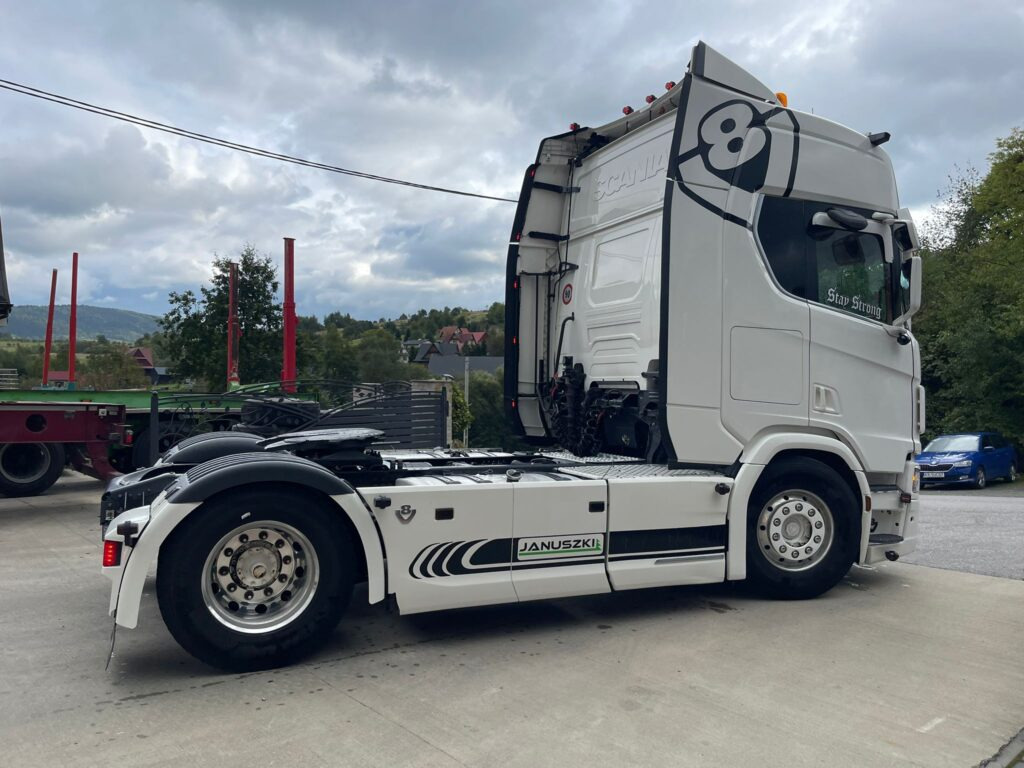 Тягач SCANIA R520 V8: фото 6 Тягач SCANIA R520 V8: фото 6