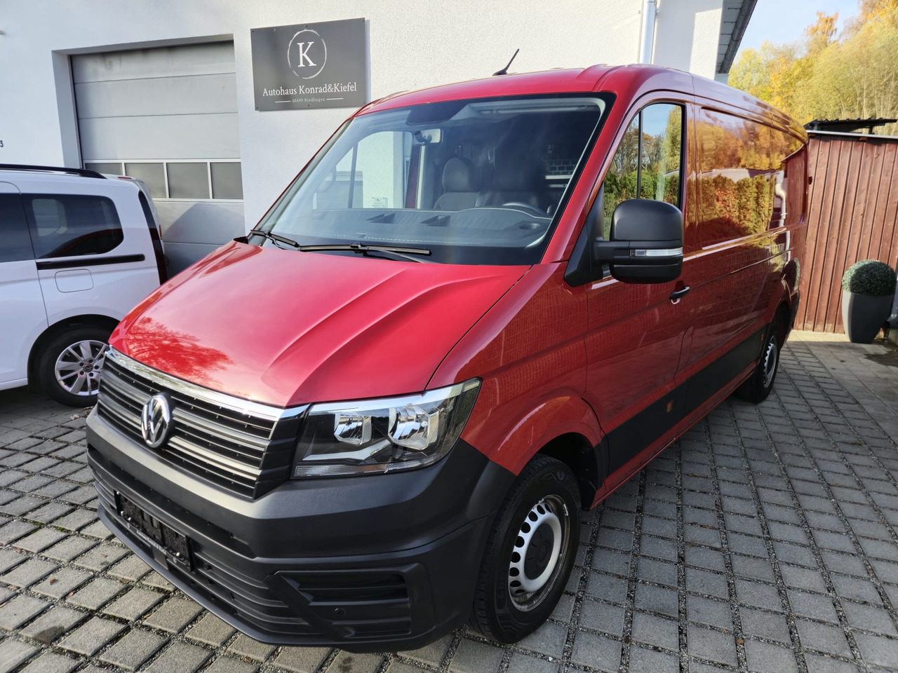Volkswagen Crafter Kasten 35 FWD mittellang/Kamera/Navi/App - Цельнометаллический фургон: фото 1 Volkswagen Crafter Kasten 35 FWD mittellang/Kamera/Navi/App - Цельнометаллический фургон: фото 1