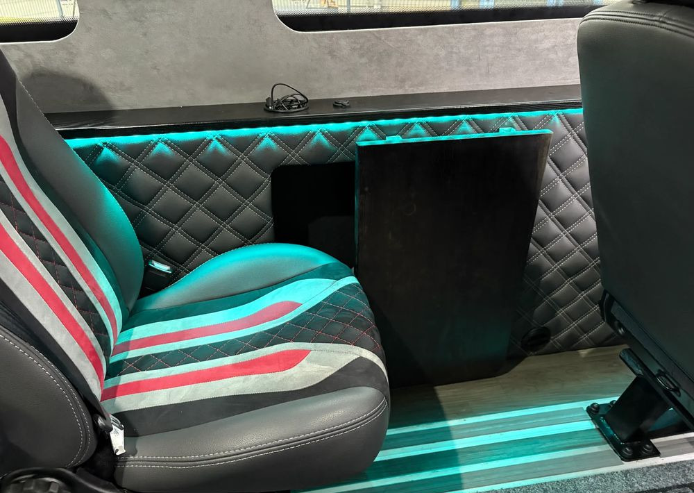 Микроавтобус, Пассажирский фургон Mercedes-Benz Sprinter 907.255: фото 26 Микроавтобус, Пассажирский фургон Mercedes-Benz Sprinter 907.255: фото 26