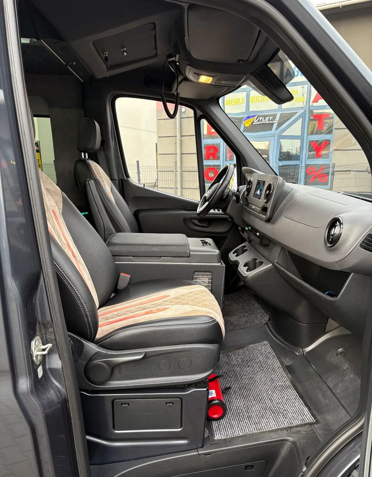 Микроавтобус, Пассажирский фургон Mercedes-Benz Sprinter 907.255: фото 12 Микроавтобус, Пассажирский фургон Mercedes-Benz Sprinter 907.255: фото 12