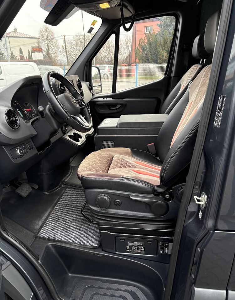 Микроавтобус, Пассажирский фургон Mercedes-Benz Sprinter 907.255: фото 11 Микроавтобус, Пассажирский фургон Mercedes-Benz Sprinter 907.255: фото 11