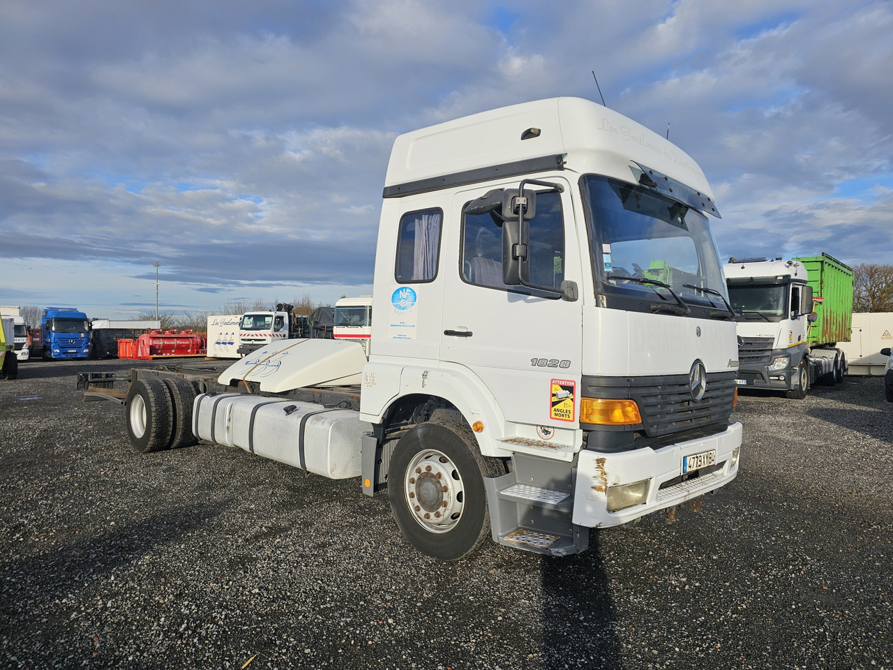 MERCEDES-BENZ ATEGO 1828 - Грузовик-шасси: фото 1 MERCEDES-BENZ ATEGO 1828 - Грузовик-шасси: фото 1