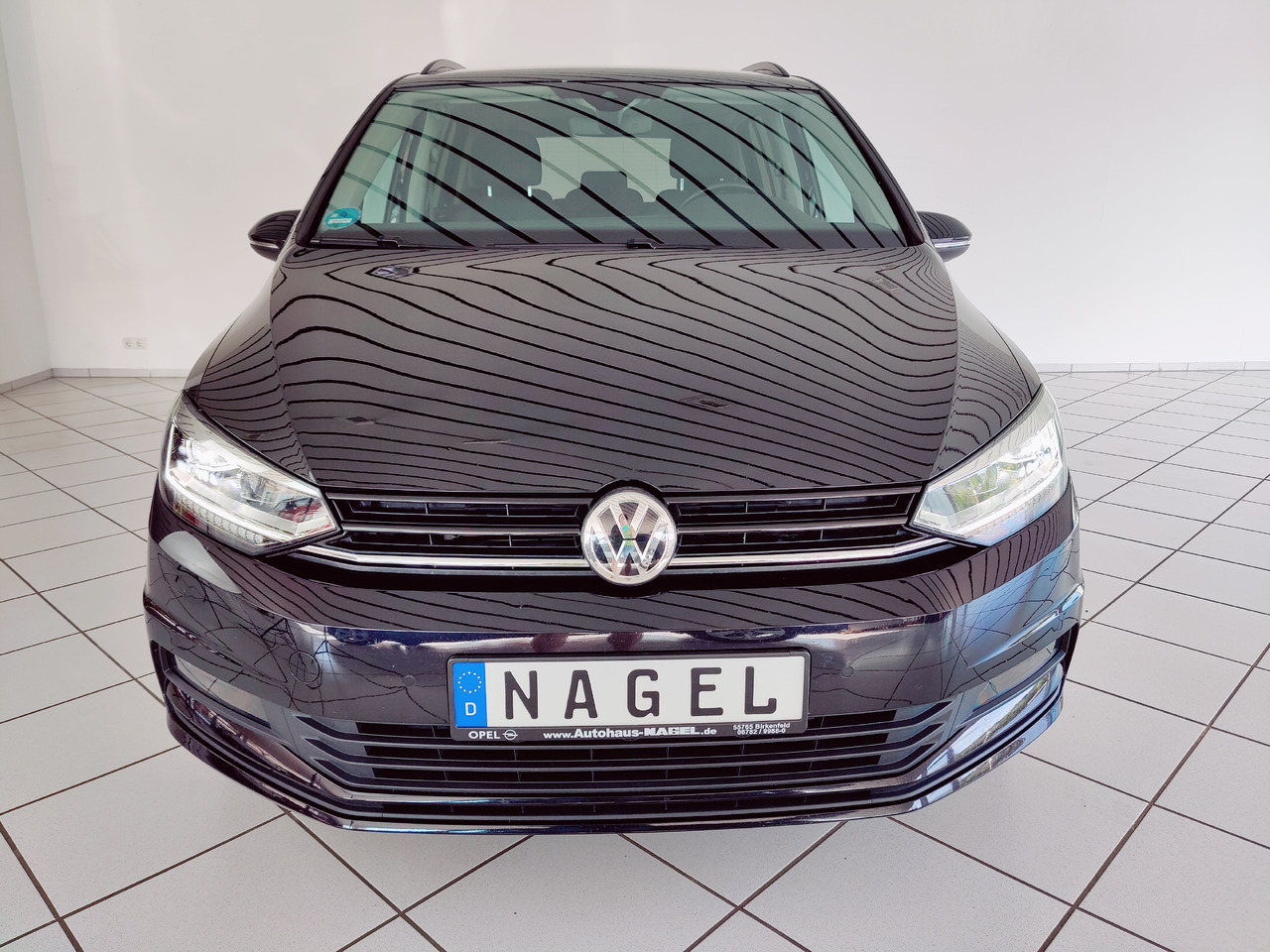 Volkswagen Touran Highline BMT/Start-Stopp Navi Licht RüKam - Легковой автомобиль: фото 3 Volkswagen Touran Highline BMT/Start-Stopp Navi Licht RüKam - Легковой автомобиль: фото 3