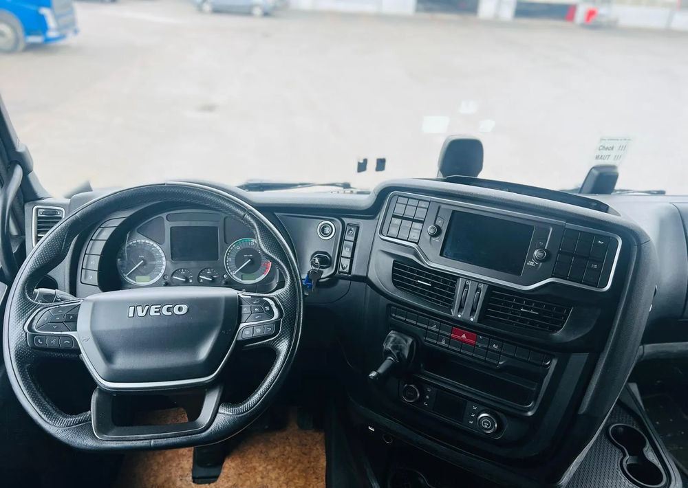 Iveco S-WAY 460 / RETARDER / - Тягач: фото 5 Iveco S-WAY 460 / RETARDER / - Тягач: фото 5