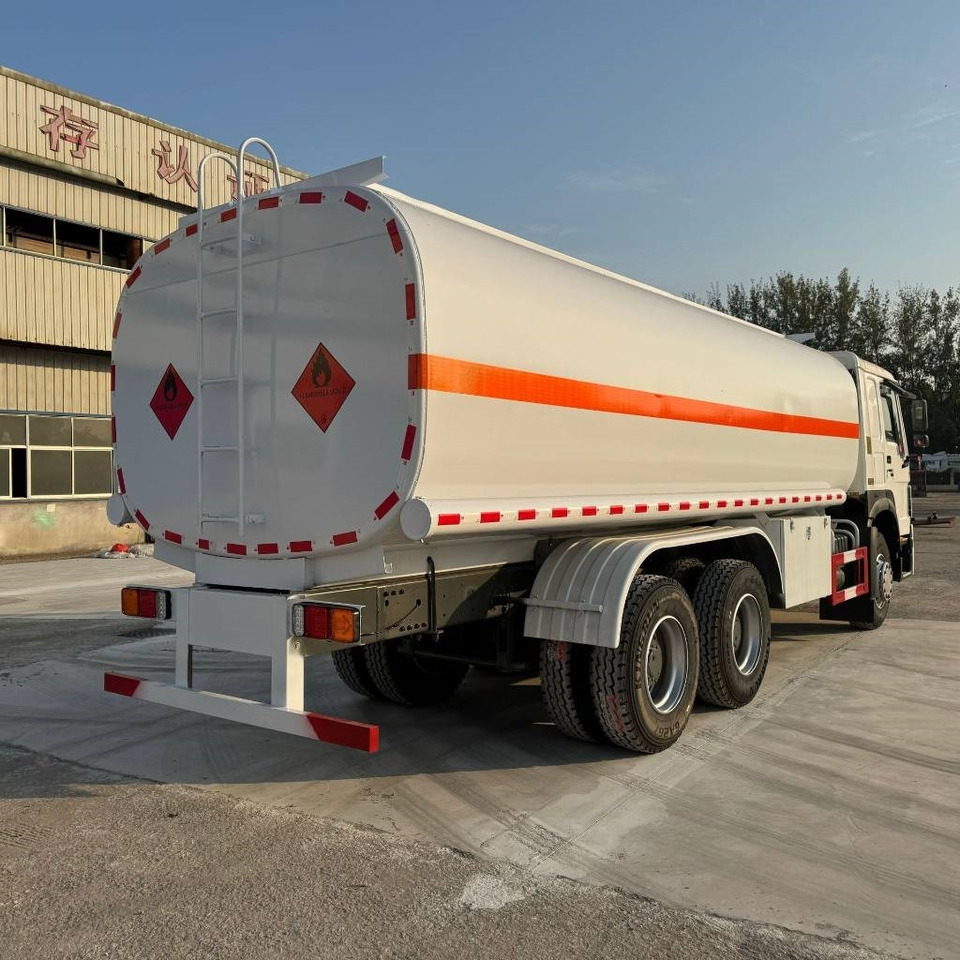 Howo 371 - Грузовик-цистерна: фото 3 Howo 371 - Грузовик-цистерна: фото 3