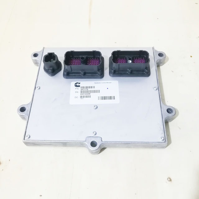 DCEC QSB6.7 Electronic Control Module 4921776 - Блок управления: фото 3 DCEC QSB6.7 Electronic Control Module 4921776 - Блок управления: фото 3