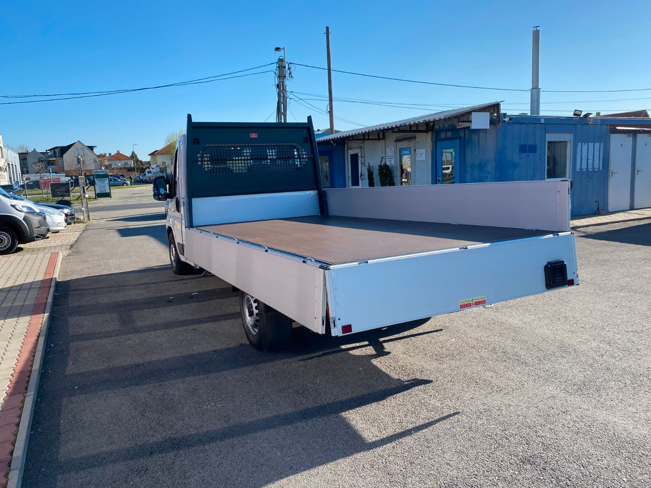 Fiat DUCATO XLWB MAXI PRITSCHE - Малотоннажный бортовой грузовик: фото 4 Fiat DUCATO XLWB MAXI PRITSCHE - Малотоннажный бортовой грузовик: фото 4