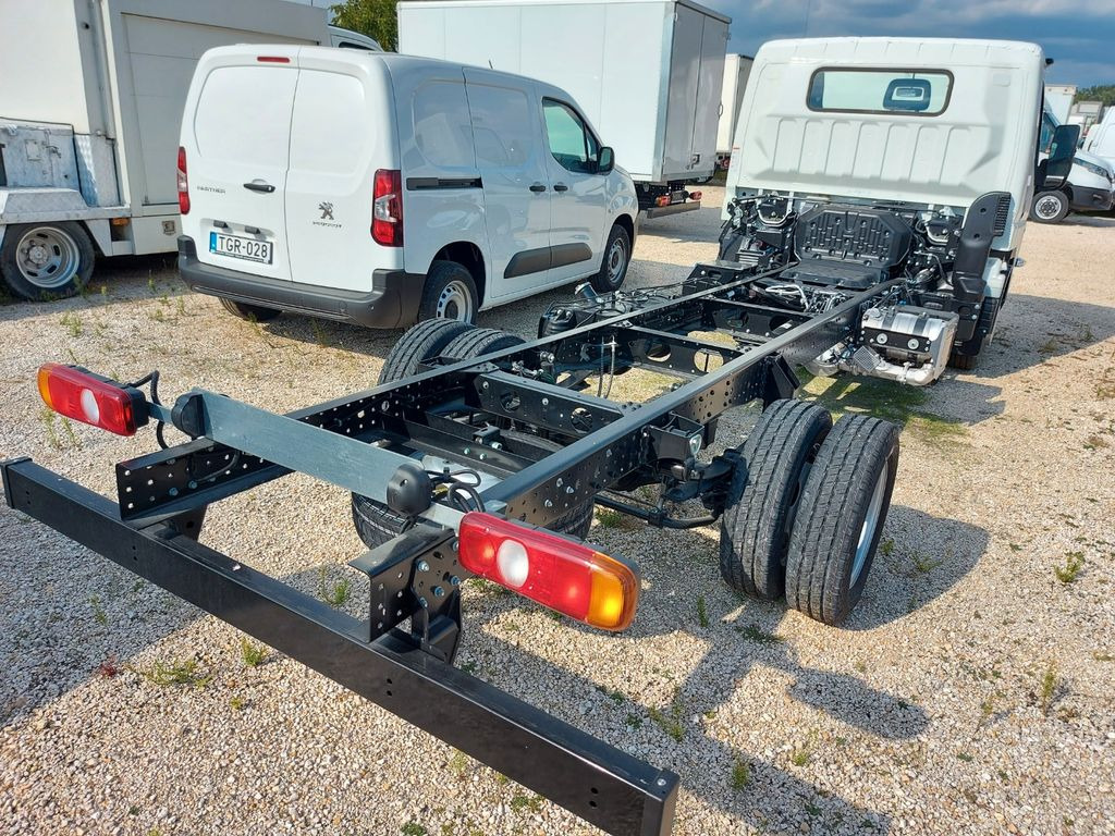 Mitsubishi Canter Fuso Fahrgestell mit wählbar Aufbau Mitsubishi Canter Fuso Fahrgestell mit wählbar Aufbau - Грузовик-шасси: фото 3 Mitsubishi Canter Fuso Fahrgestell mit wählbar Aufbau Mitsubishi Canter Fuso Fahrgestell mit wählbar Aufbau - Грузовик-шасси: фото 3