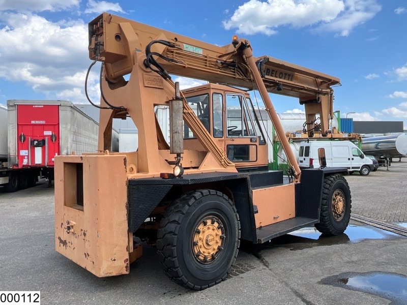 Belotti B81V/2 12 mtr - Дизельный погрузчик: фото 4 Belotti B81V/2 12 mtr - Дизельный погрузчик: фото 4