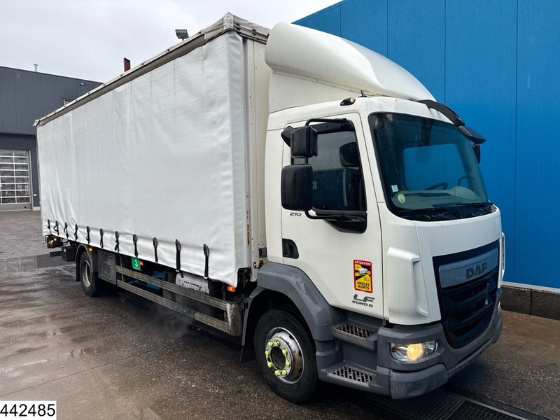 DAF LF 210 EURO 6, Dhollandia - Тентованный грузовик: фото 3 DAF LF 210 EURO 6, Dhollandia - Тентованный грузовик: фото 3
