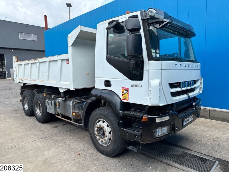 Iveco Trakker 360 6x4, Manual, Steel suspension - Самосвал: фото 3 Iveco Trakker 360 6x4, Manual, Steel suspension - Самосвал: фото 3