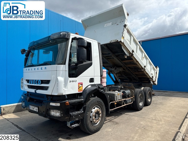 Iveco Trakker 360 6x4, Manual, Steel suspension - Самосвал: фото 1 Iveco Trakker 360 6x4, Manual, Steel suspension - Самосвал: фото 1