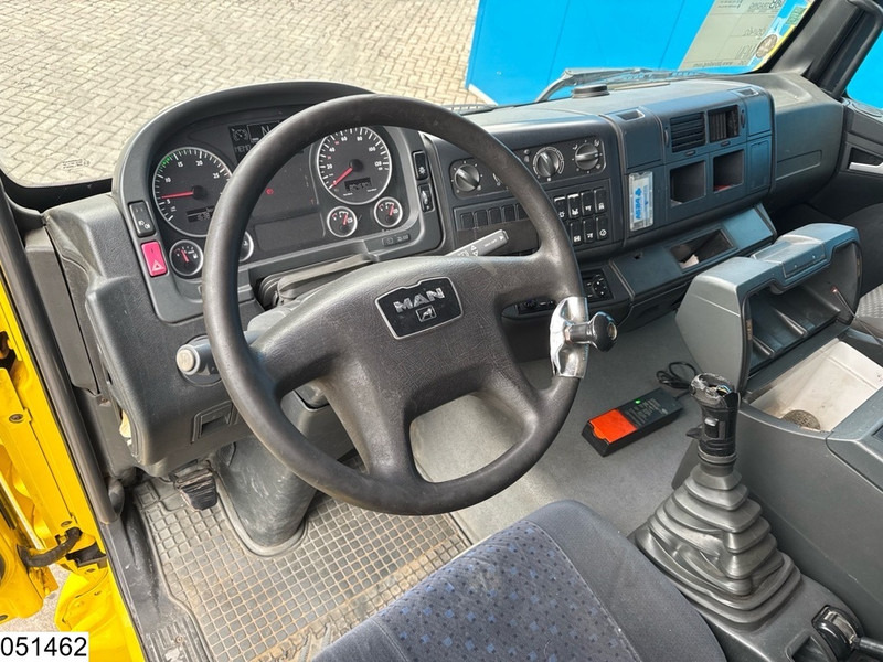 MAN TGA 35 400 8x2, Handgeschakeld, Fassi, Remote - Грузовик бортовой/ Платформа, Автоманипулятор: фото 5 MAN TGA 35 400 8x2, Handgeschakeld, Fassi, Remote - Грузовик бортовой/ Платформа, Автоманипулятор: фото 5