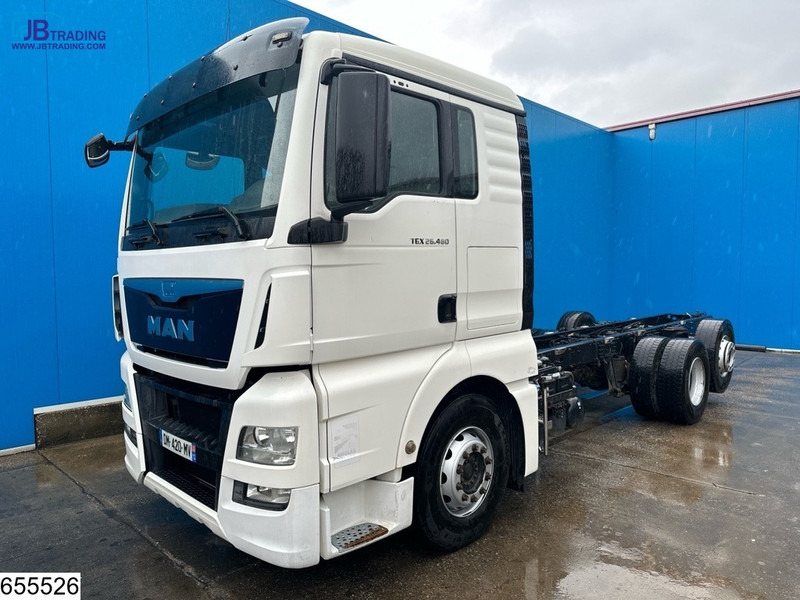 MAN TGX 26 480 EURO 6, Retarder, PTO - Грузовик-шасси: фото 1 MAN TGX 26 480 EURO 6, Retarder, PTO - Грузовик-шасси: фото 1