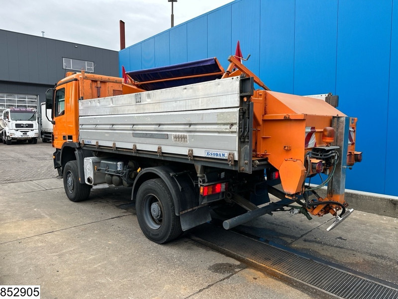 Mercedes-Benz Actros 1832 4X4, Grit spreader, Snow plough, Tipper - Самосвал: фото 2 Mercedes-Benz Actros 1832 4X4, Grit spreader, Snow plough, Tipper - Самосвал: фото 2