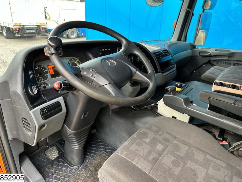 Mercedes-Benz Actros 1832 4X4, Grit spreader, Snow plough, Tipper - Самосвал: фото 5 Mercedes-Benz Actros 1832 4X4, Grit spreader, Snow plough, Tipper - Самосвал: фото 5