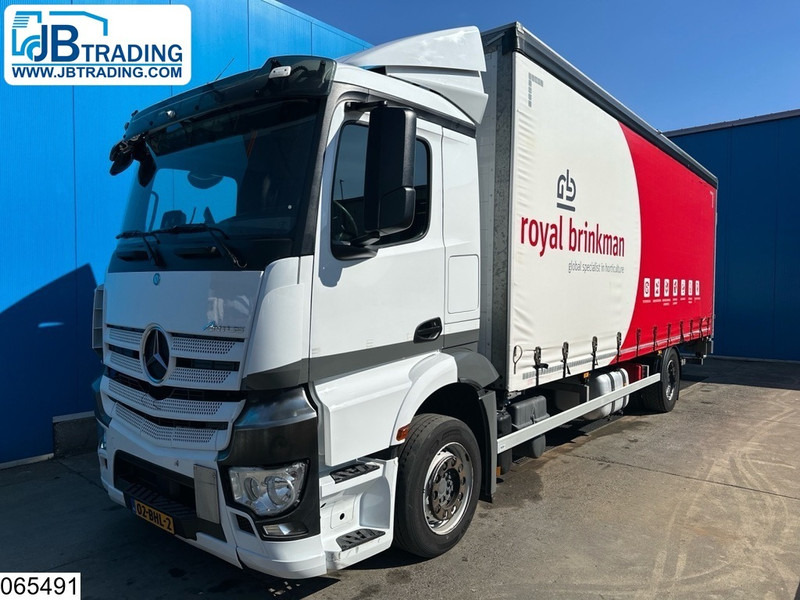 Mercedes-Benz Antos 1833 EURO 6, Dhollandia - Тентованный грузовик: фото 1 Mercedes-Benz Antos 1833 EURO 6, Dhollandia - Тентованный грузовик: фото 1