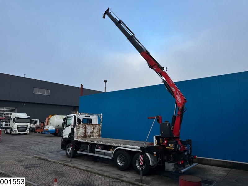 Renault C 380 6x4, EURO 6, Fassi, Steel suspension, Remote - Грузовик бортовой/ Платформа, Автоманипулятор: фото 4 Renault C 380 6x4, EURO 6, Fassi, Steel suspension, Remote - Грузовик бортовой/ Платформа, Автоманипулятор: фото 4