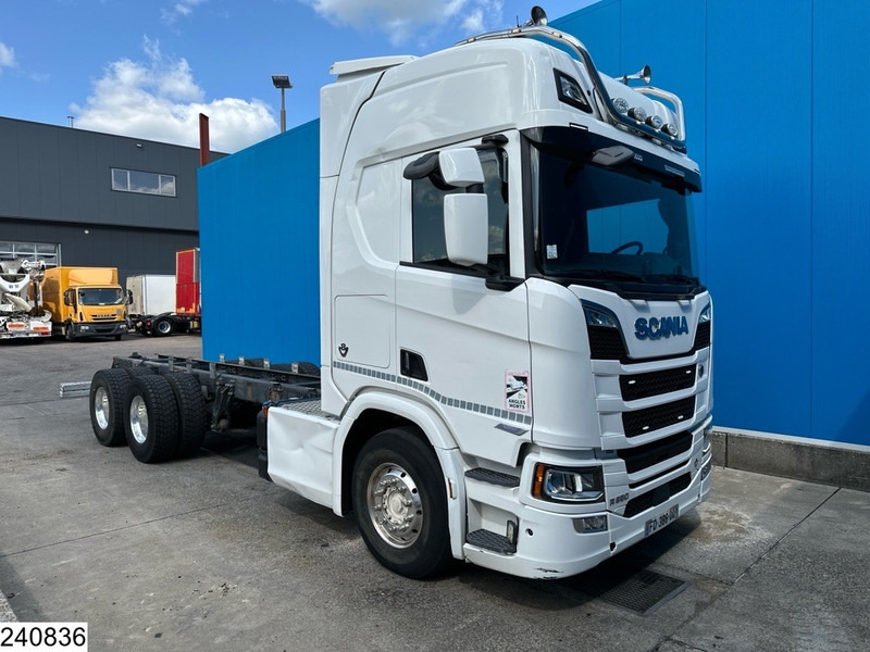 Scania R 650 6X4, EURO 6, Retarder, PTO - Грузовик-шасси: фото 3 Scania R 650 6X4, EURO 6, Retarder, PTO - Грузовик-шасси: фото 3