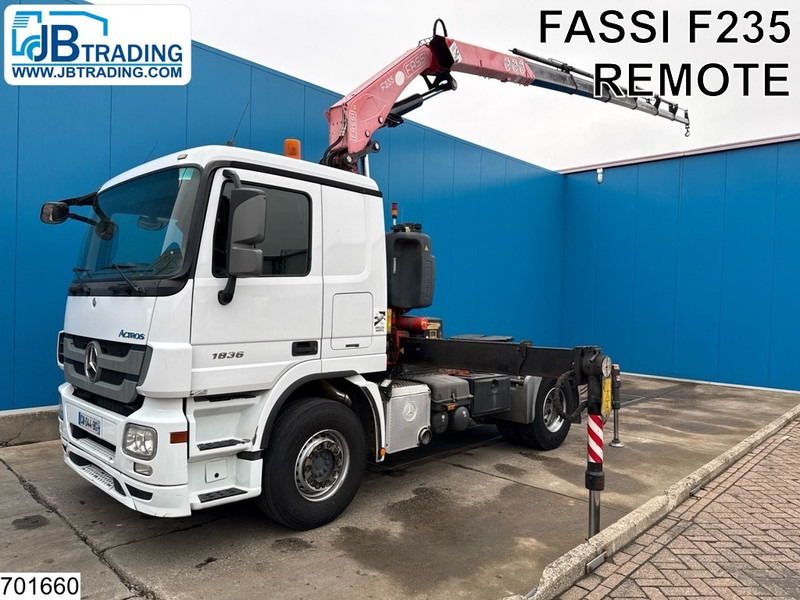Mercedes-Benz Actros 1836 EURO 5, Fassi, Remote - Тягач: фото 1 Mercedes-Benz Actros 1836 EURO 5, Fassi, Remote - Тягач: фото 1