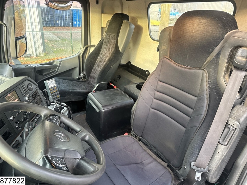 Тягач Mercedes-Benz Arocs 2642 6x4, EURO 6, Liebherr, 10m3: фото 8 Тягач Mercedes-Benz Arocs 2642 6x4, EURO 6, Liebherr, 10m3: фото 8