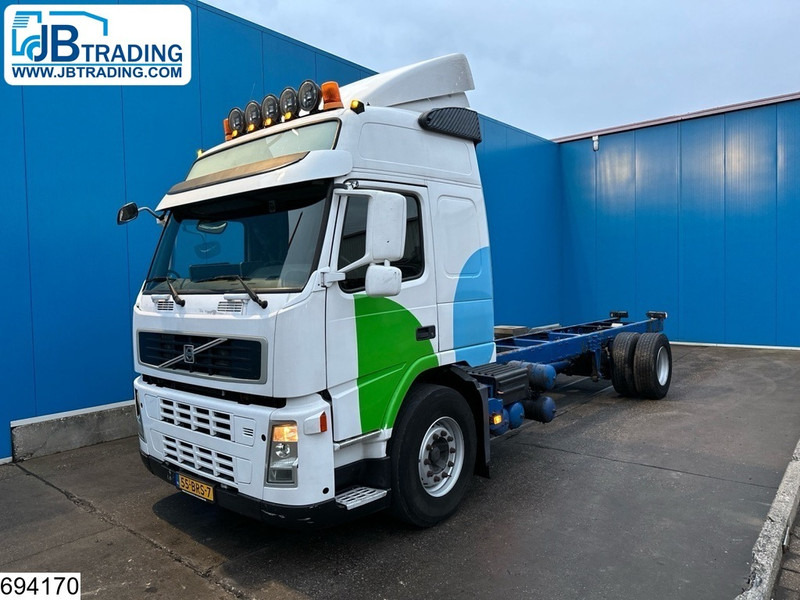 Volvo FM 380 EURO 5 - Грузовик-шасси: фото 1 Volvo FM 380 EURO 5 - Грузовик-шасси: фото 1