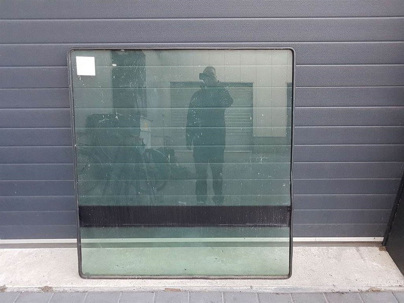 Ahlmann AZ210E-23103164-Window/Scheibe/Ruit - Кабина и интерьер для Строительной техники: фото 1 Ahlmann AZ210E-23103164-Window/Scheibe/Ruit - Кабина и интерьер для Строительной техники: фото 1