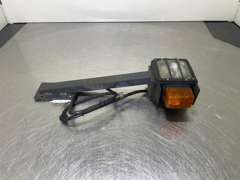 Ahlmann AZ6-4145335O/4193448A-Light/Leuchte/Verlichting - Электрическая система для Строительной техники: фото 1 Ahlmann AZ6-4145335O/4193448A-Light/Leuchte/Verlichting - Электрическая система для Строительной техники: фото 1