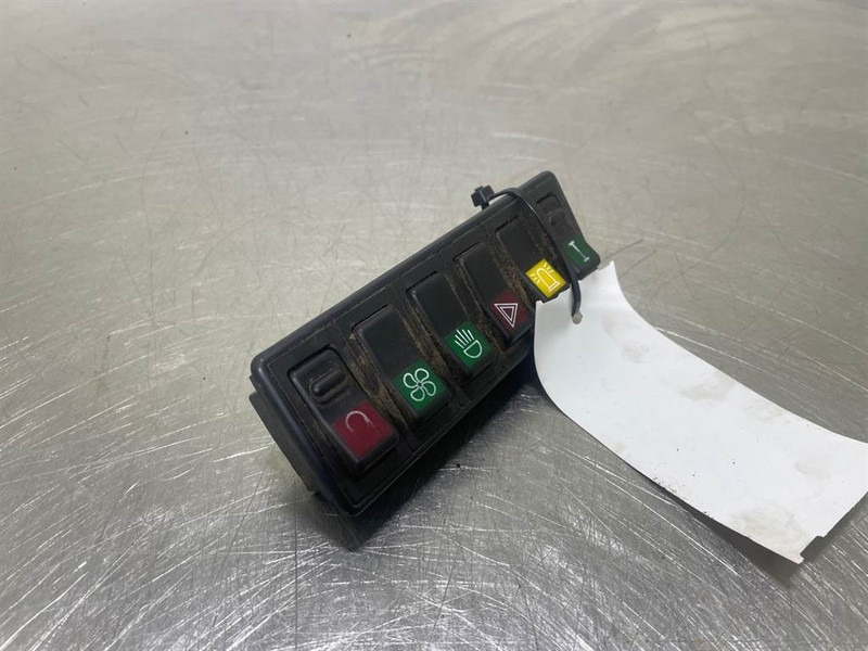 Ahlmann AZ6 - Switch/Schalter/Schakelaars - Электрическая система для Строительной техники: фото 2 Ahlmann AZ6 - Switch/Schalter/Schakelaars - Электрическая система для Строительной техники: фото 2