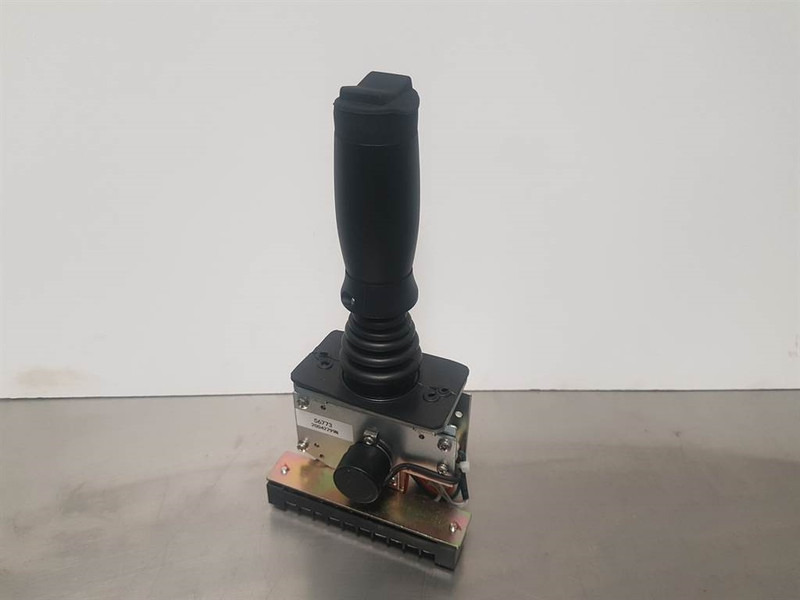 Genie 56773GT - Joystick/Steuergriff/Bedieningshendel - Электрическая система для Строительной техники: фото 2 Genie 56773GT - Joystick/Steuergriff/Bedieningshendel - Электрическая система для Строительной техники: фото 2