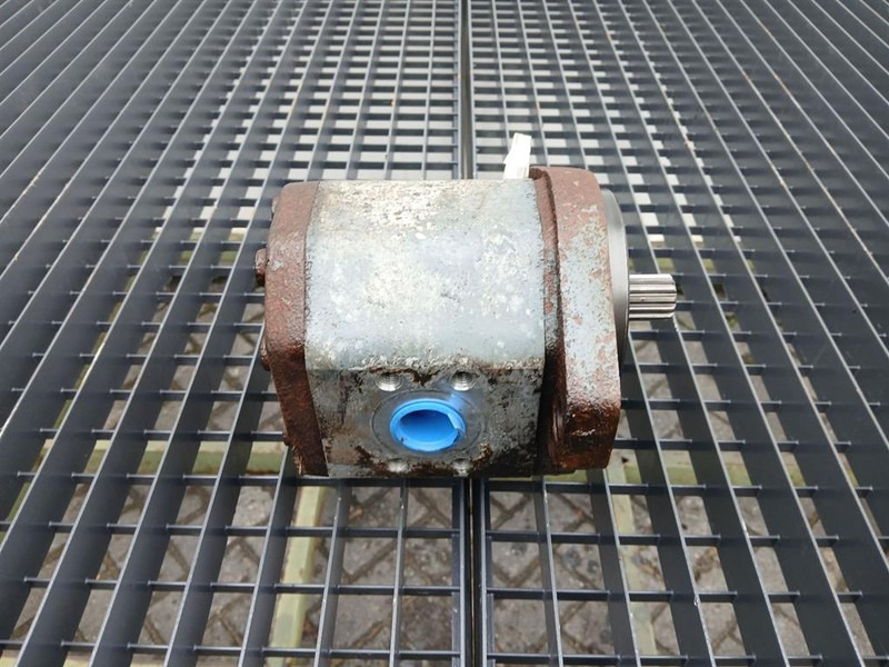 Liebherr L514-10425012-Gearpump/Zahnradpumpe/Tandwielpomp - Гидравлика для Строительной техники: фото 2 Liebherr L514-10425012-Gearpump/Zahnradpumpe/Tandwielpomp - Гидравлика для Строительной техники: фото 2