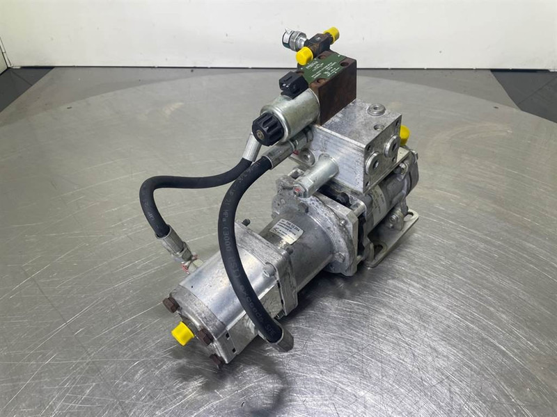 Mecalac 12MTX-5620108/6090359/6050187-Compressor - Двигатель для Строительной техники: фото 2 Mecalac 12MTX-5620108/6090359/6050187-Compressor - Двигатель для Строительной техники: фото 2