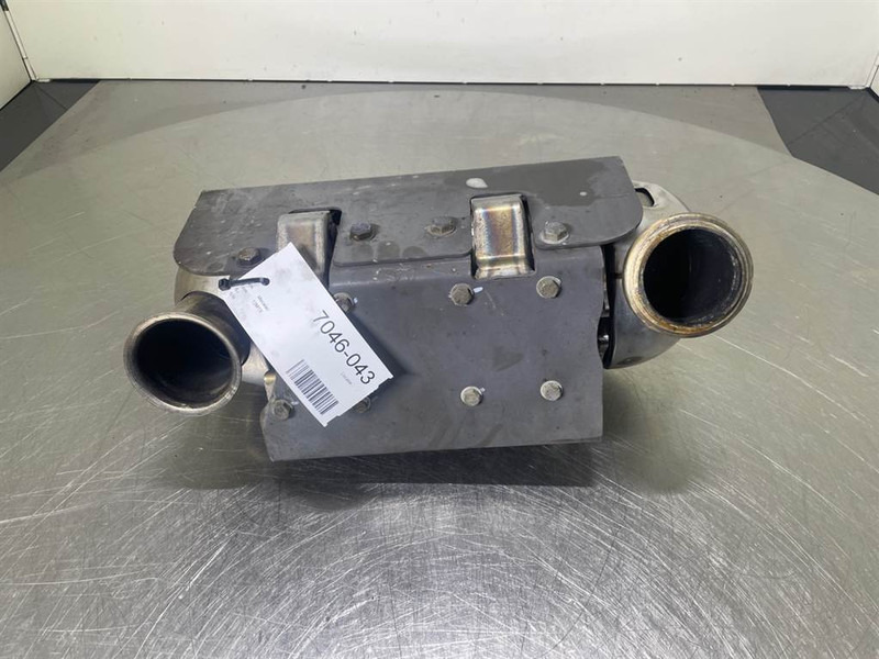 Mecalac 12MTX-Deutz 04604014-Exhaust/Auspuff/Uitlaat/DPF - Двигатель для Строительной техники: фото 2 Mecalac 12MTX-Deutz 04604014-Exhaust/Auspuff/Uitlaat/DPF - Двигатель для Строительной техники: фото 2