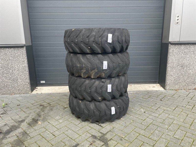 Volvo L30D-Firestone 12.5-20-Tire/Reifen/Band - Шины и диски для Строительной техники: фото 2 Volvo L30D-Firestone 12.5-20-Tire/Reifen/Band - Шины и диски для Строительной техники: фото 2