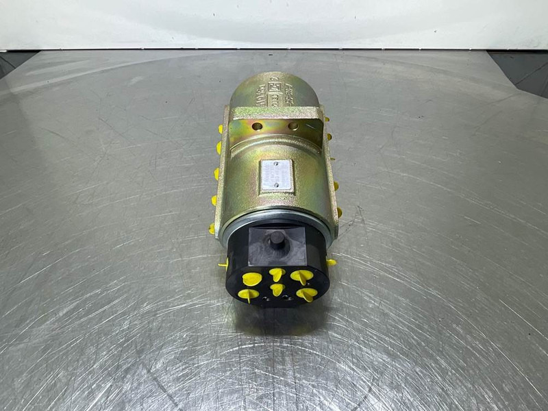WACKER NEUSON 1000235119-Swing joint/Drehdurchführung - Гидравлика для Строительной техники: фото 2 WACKER NEUSON 1000235119-Swing joint/Drehdurchführung - Гидравлика для Строительной техники: фото 2