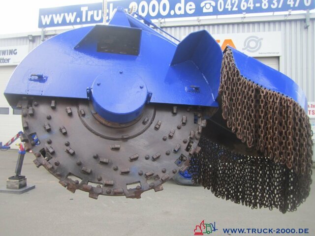 Mercedes-Benz 1831 4x4 Menzi Muck Baum Stubben - Wurzelfräse - Строительная техника: фото 4 Mercedes-Benz 1831 4x4 Menzi Muck Baum Stubben - Wurzelfräse - Строительная техника: фото 4
