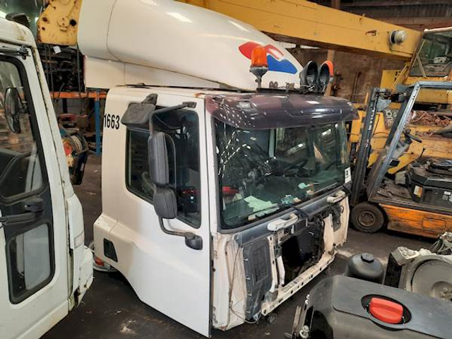 DAF CF75 DAYCAB - Кабина и интерьер для Грузовиков: фото 2 DAF CF75 DAYCAB - Кабина и интерьер для Грузовиков: фото 2