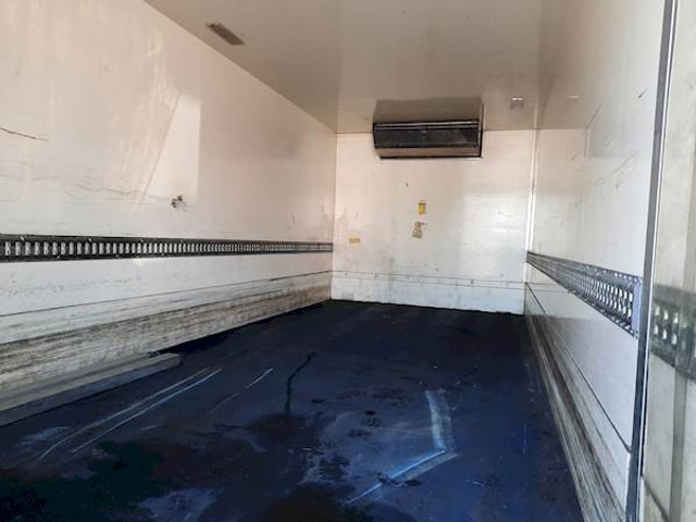 Iveco 120EL22 EUROCARGO - Рефрижератор: фото 4 Iveco 120EL22 EUROCARGO - Рефрижератор: фото 4