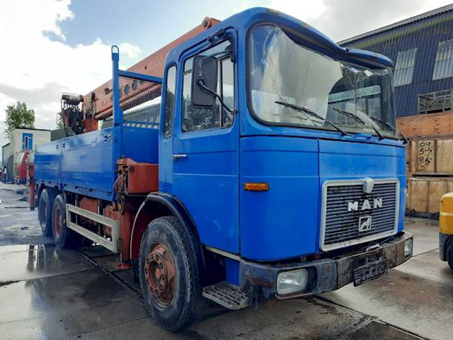 MAN 26.280 DF 6X4 PALFINGER CRANE - Грузовик бортовой/ Платформа: фото 2 MAN 26.280 DF 6X4 PALFINGER CRANE - Грузовик бортовой/ Платформа: фото 2