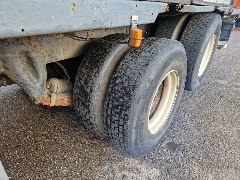 Scania R 142 H 6X2 V8 - Грузовик бортовой/ Платформа: фото 4 Scania R 142 H 6X2 V8 - Грузовик бортовой/ Платформа: фото 4