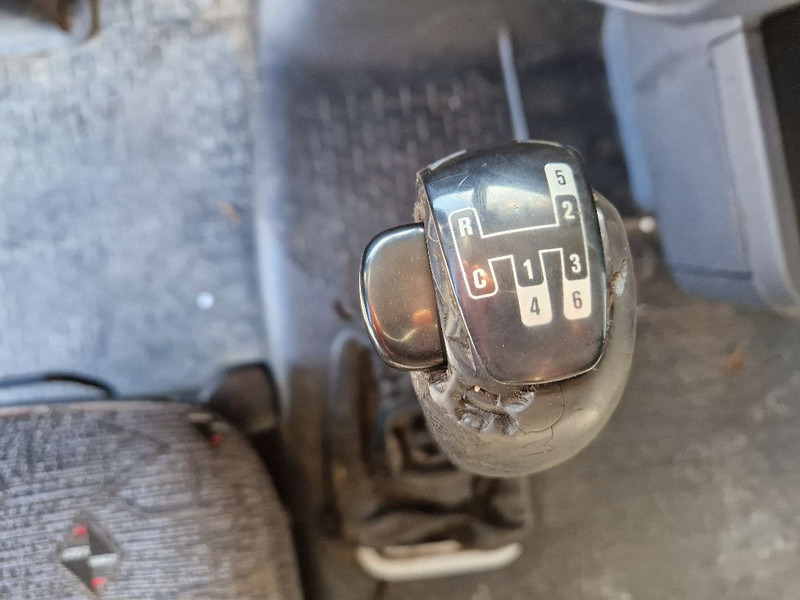 Тягач Scania R 420 LA4X2MNB: фото 14 Тягач Scania R 420 LA4X2MNB: фото 14